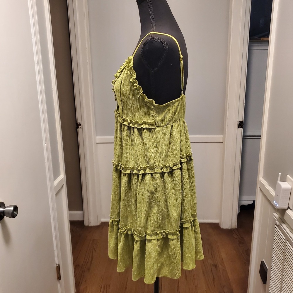 Wild Fable Mini Dress Green Crinkle Fabric Tiered Babydoll Size Med Adj Straps - Picture 2 of 9